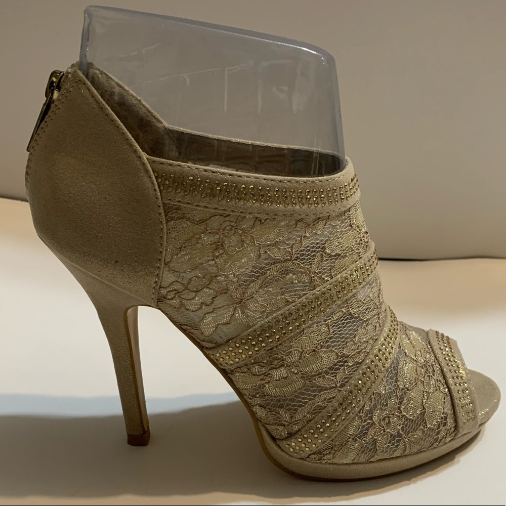 🚩Bellla Marie Lace Ankle Booties🚩 FINAL PRICE